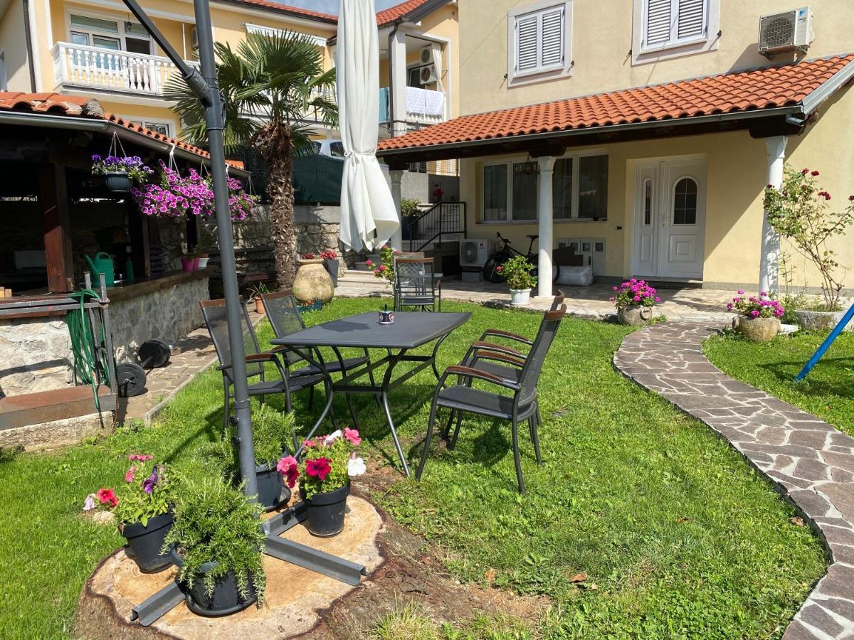 Ferienwohnung Penthouse Lovran Exterior foto